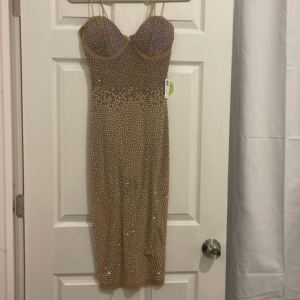 Gorgeous midi dress